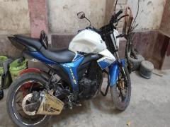 Suzuki Gixxer Dual Disc Dual Tone